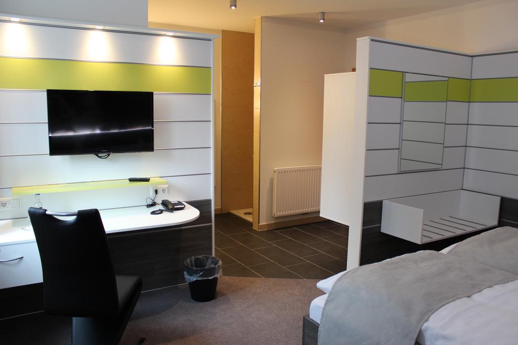Hotel Ripken Kirchhatten Екстериор снимка