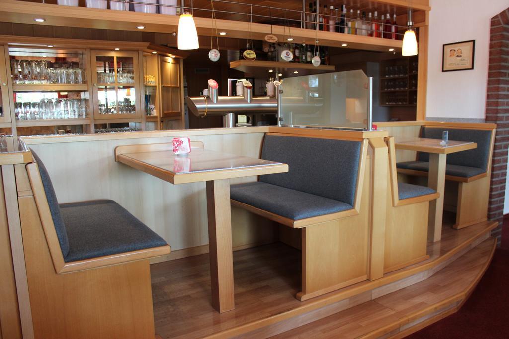 Hotel Ripken Kirchhatten Екстериор снимка