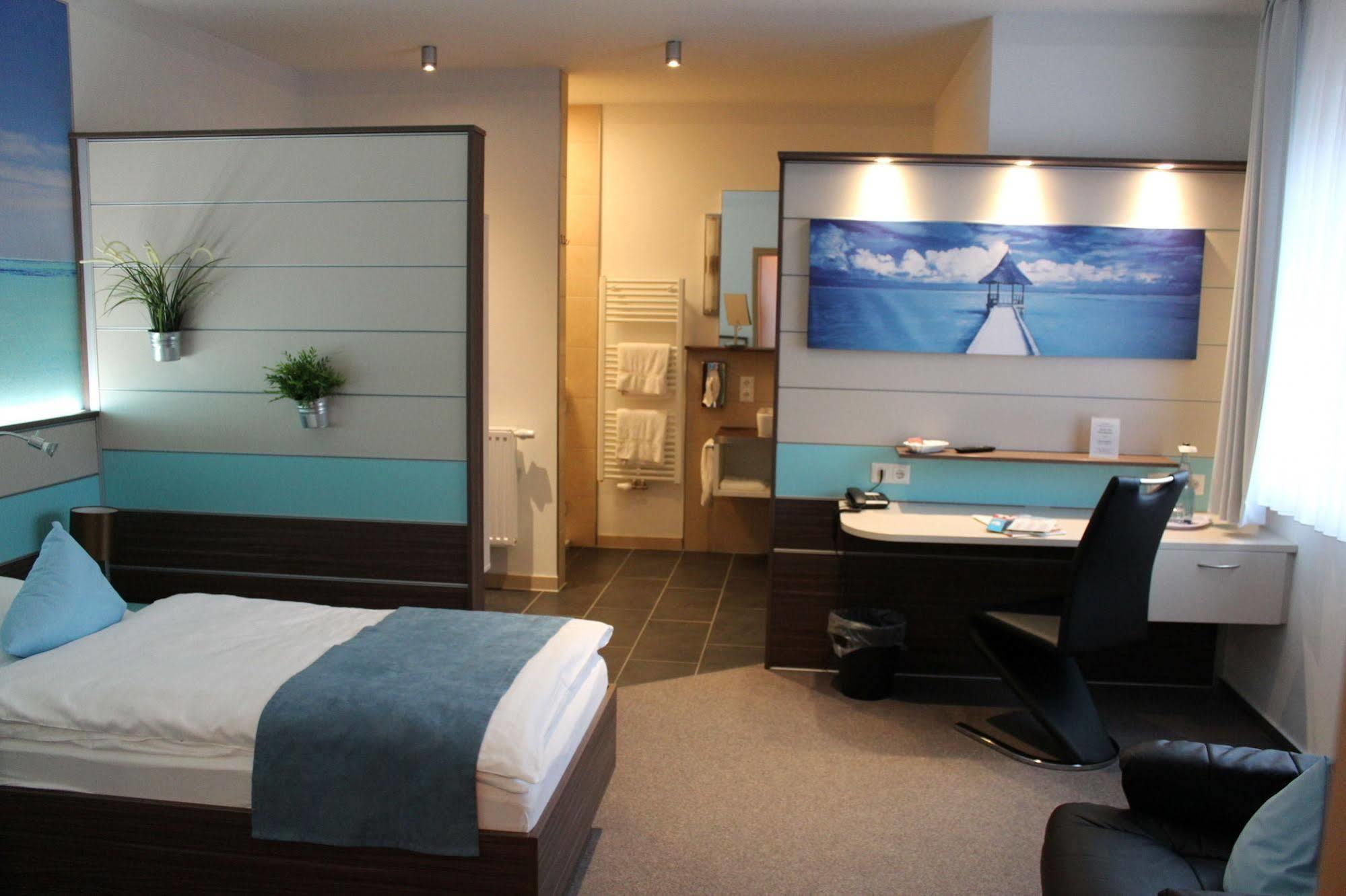 Hotel Ripken Kirchhatten Екстериор снимка